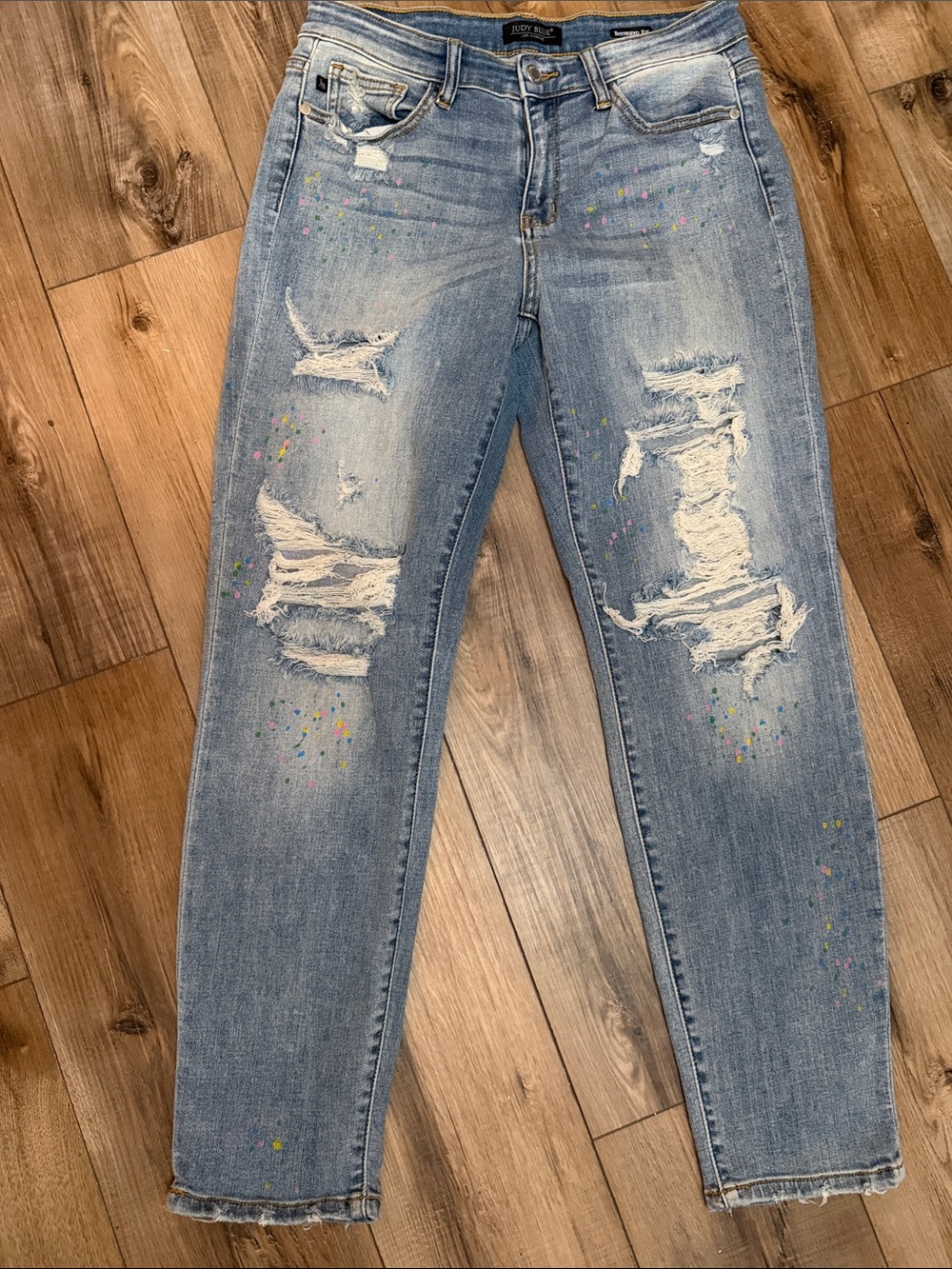 Judy Blue Light Blue Distressed Boyfriend Jeans with Paint Speckle Detail